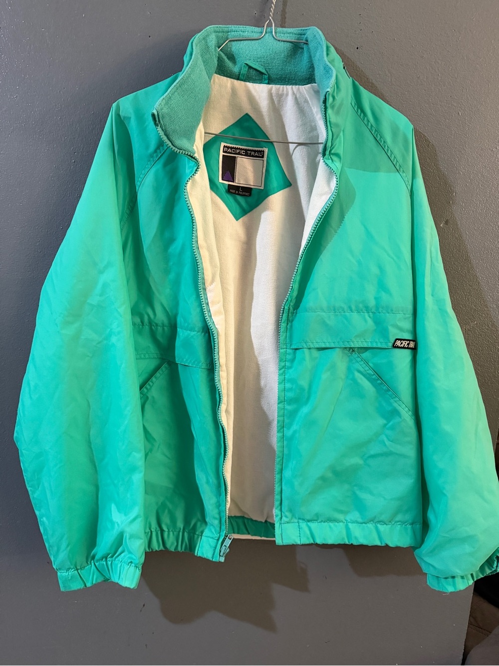 vintage Pacific Trail teal and white lightweight windbreaker jacket